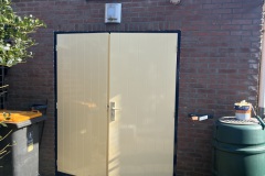 garage deur geschilderd